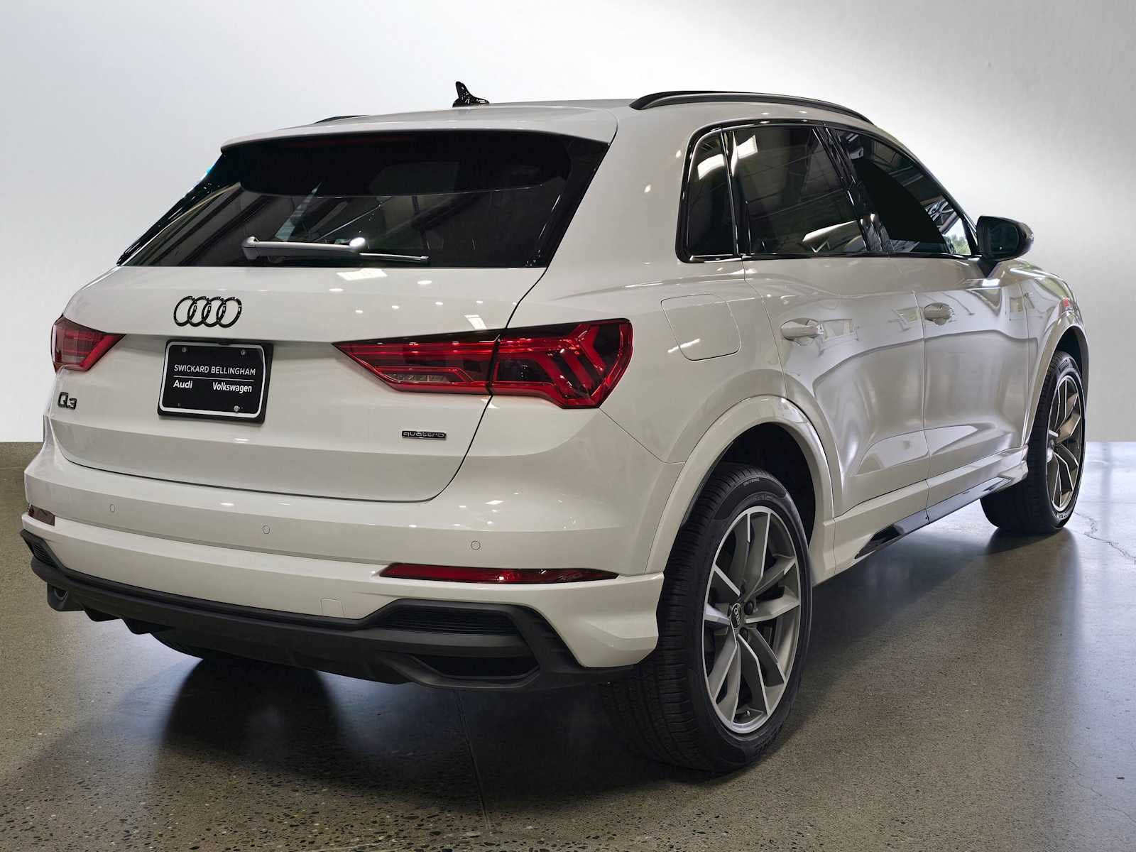 2025 Audi Q3 S line Premium 45 TFSI quattro