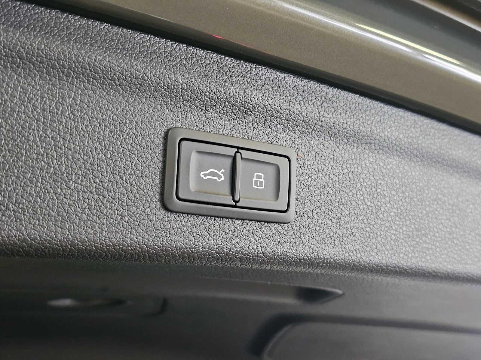 2024 Audi Q3 S line Premium