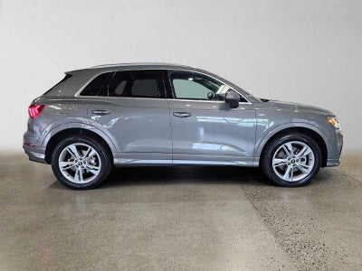 2024 Audi Q3 S line Premium