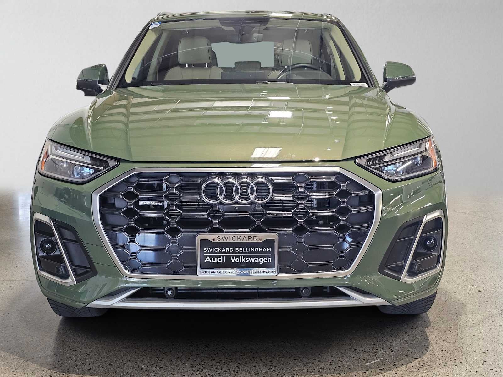 2022 Audi Q5 S line Premium Plus 55 TFSI e quattro