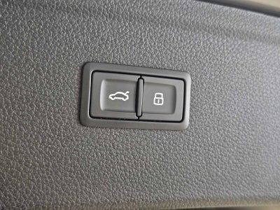 2023 Audi Q5 S line Premium Plus 55 TFSI e quattro