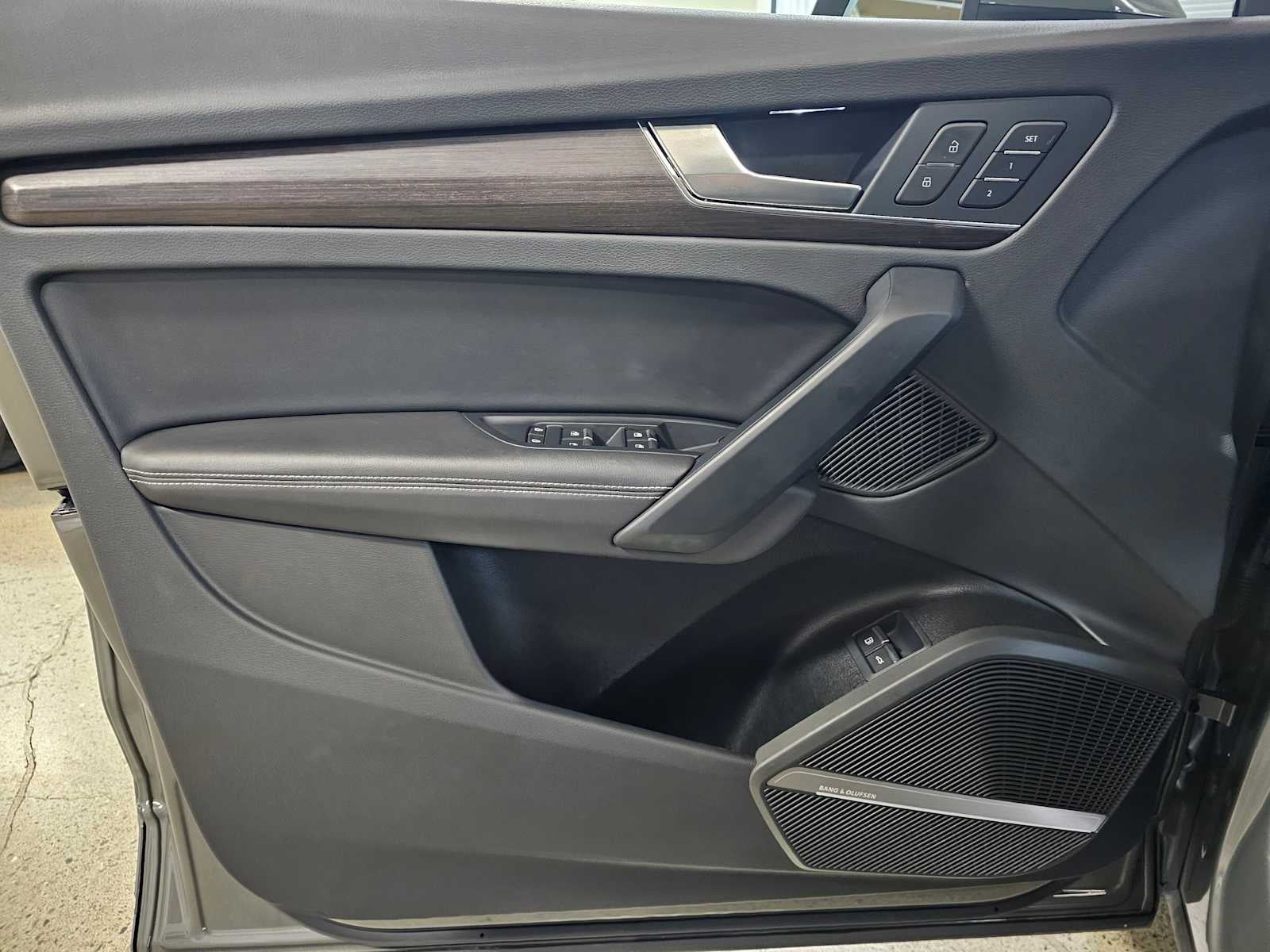 2023 Audi Q5 S line Premium Plus 55 TFSI e quattro