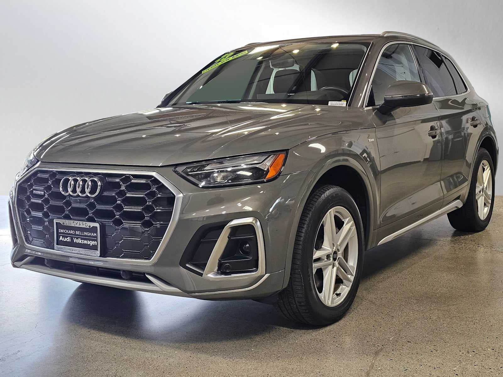 2023 Audi Q5 S line Premium Plus 55 TFSI e quattro