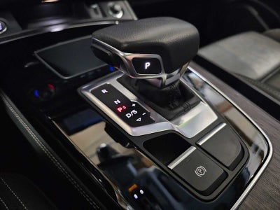 2023 Audi Q5 S line Premium Plus 55 TFSI e quattro