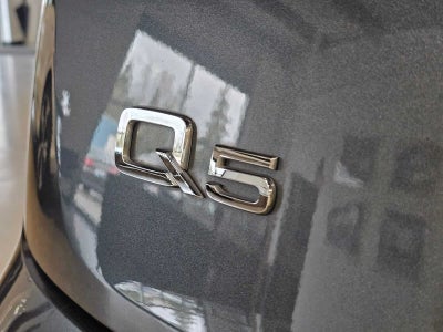 2022 Audi Q5 S line Premium Plus 55 TFSI e quattro