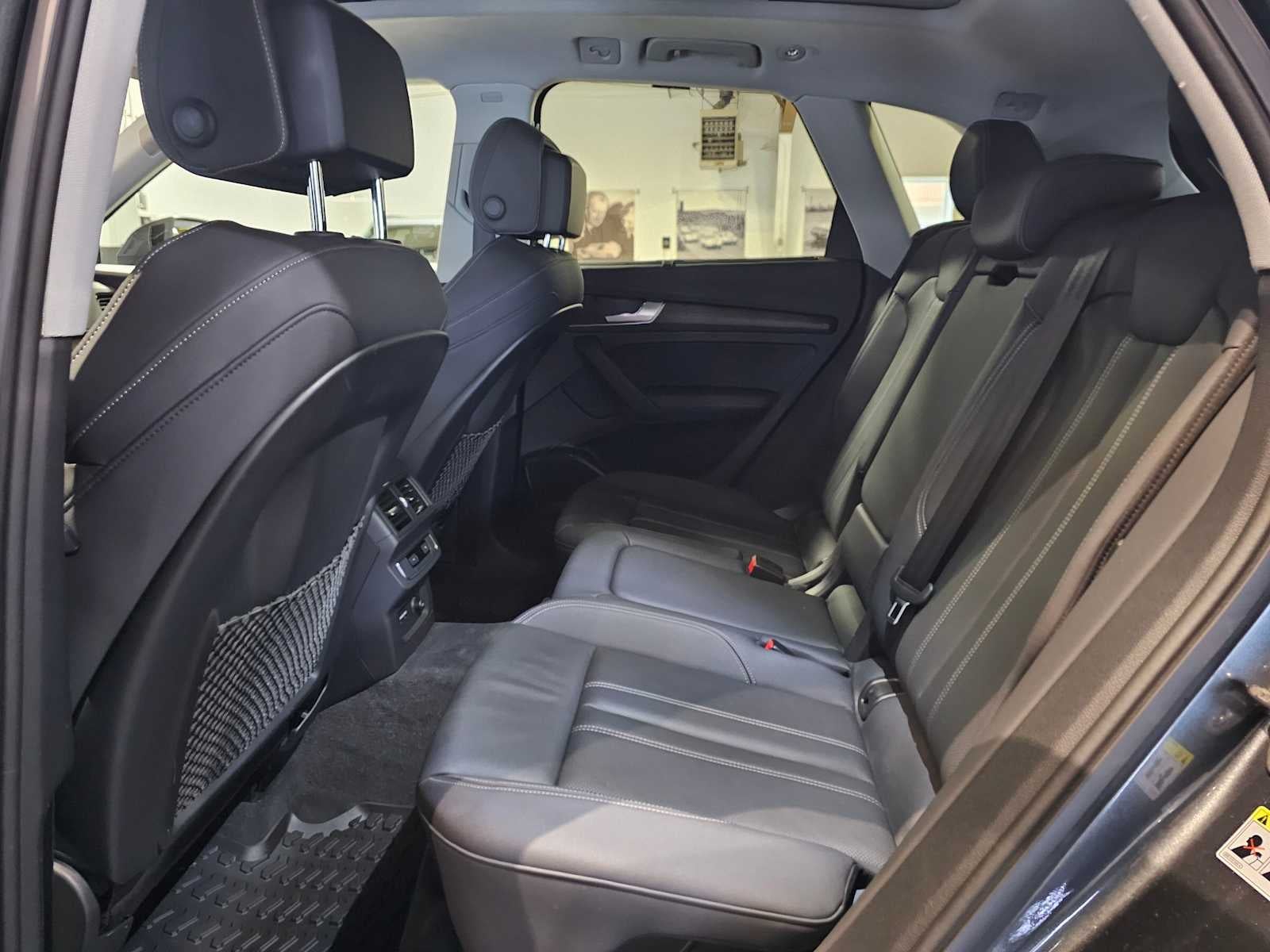 2022 Audi Q5 S line Premium Plus 55 TFSI e quattro