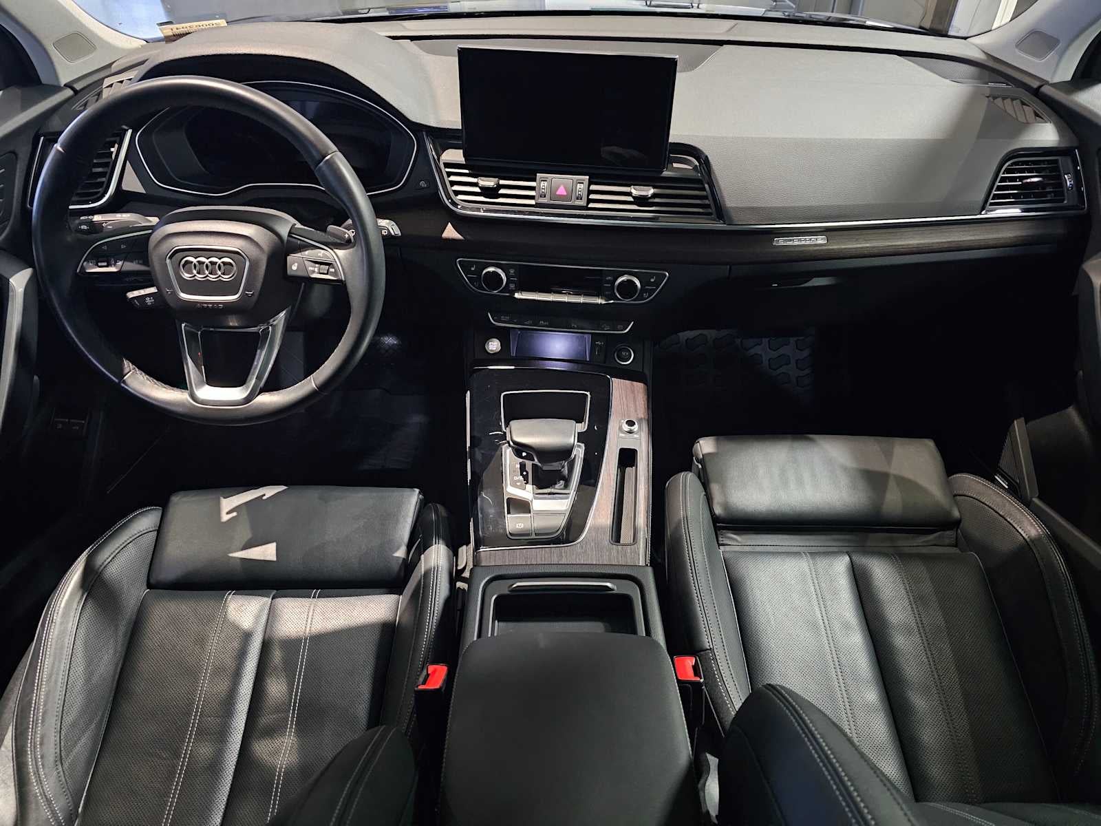 2022 Audi Q5 S line Premium Plus 55 TFSI e quattro