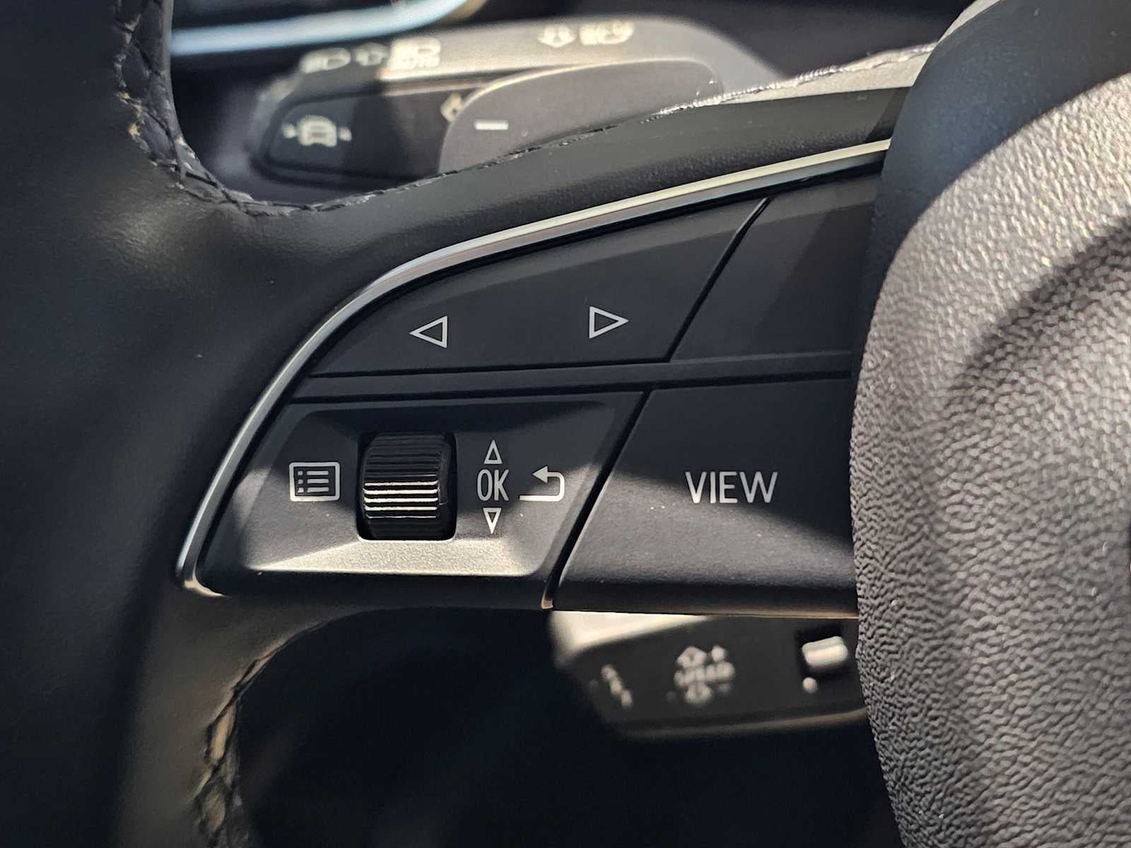 2022 Audi Q5 S line Premium Plus 55 TFSI e quattro