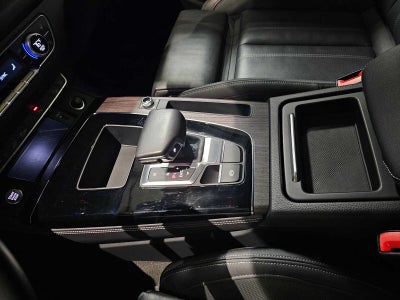 2022 Audi Q5 S line Premium Plus 55 TFSI e quattro