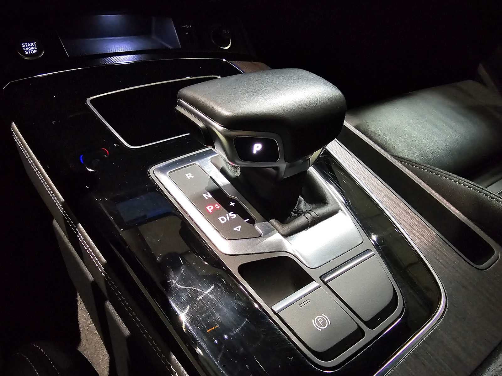 2022 Audi Q5 S line Premium Plus 55 TFSI e quattro