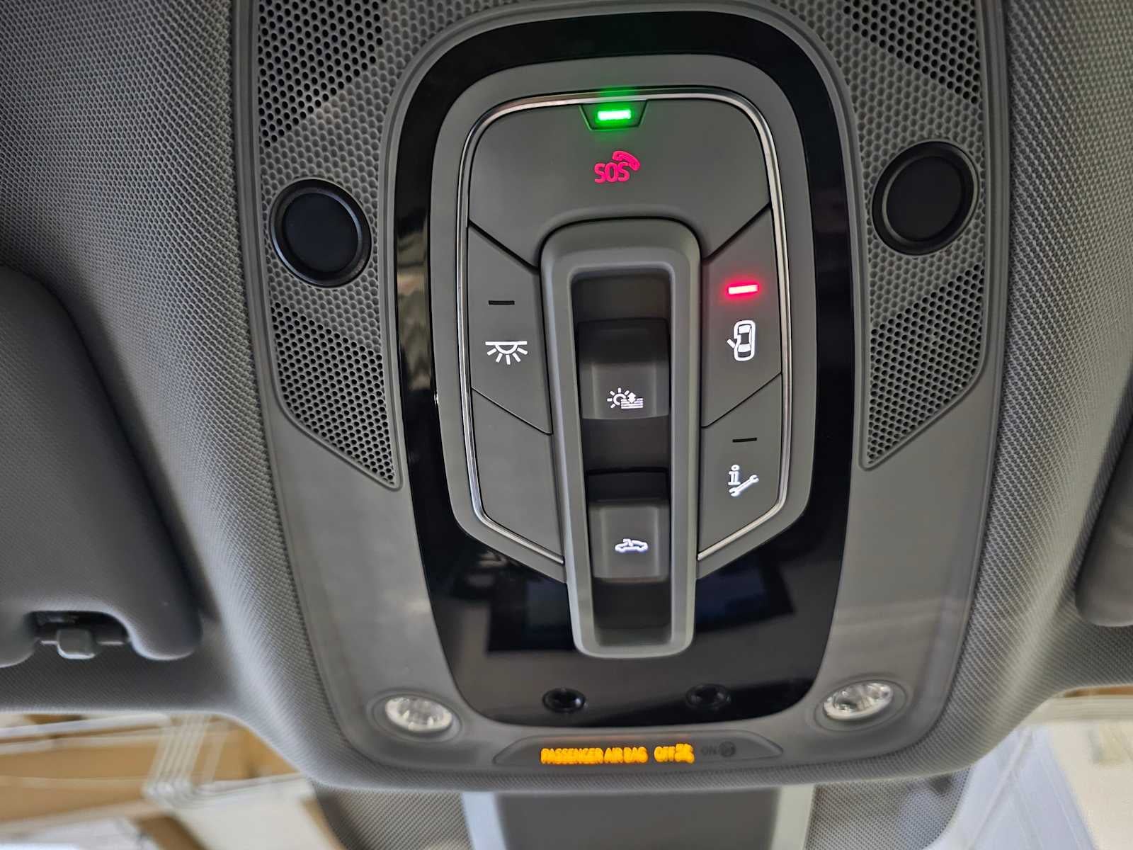 2022 Audi Q5 S line Premium Plus 55 TFSI e quattro