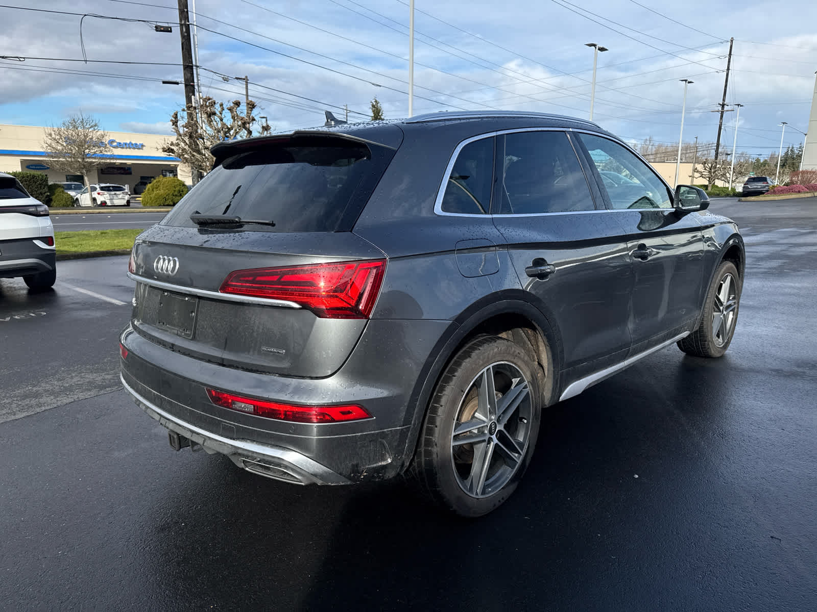 2022 Audi Q5 S line Premium Plus 55 TFSI e quattro