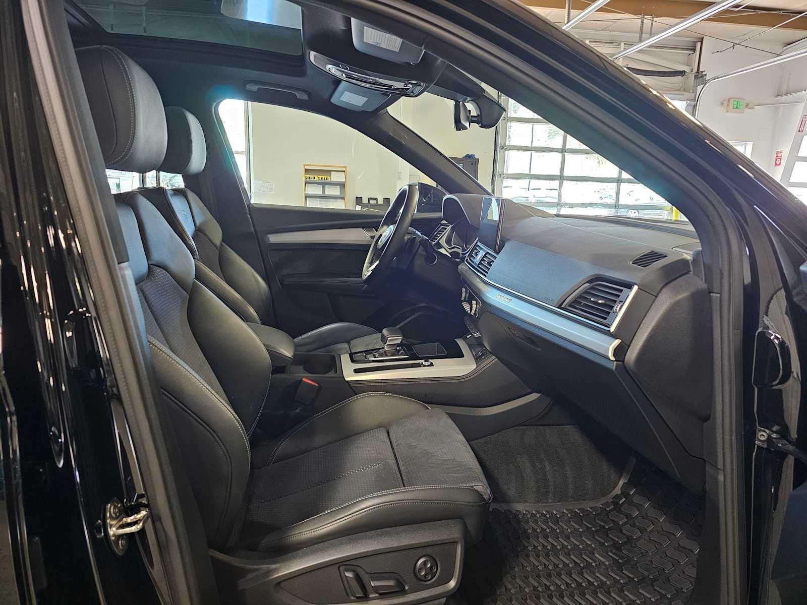 2024 Audi Q5 S line Premium Plus 55 TFSI e quattro