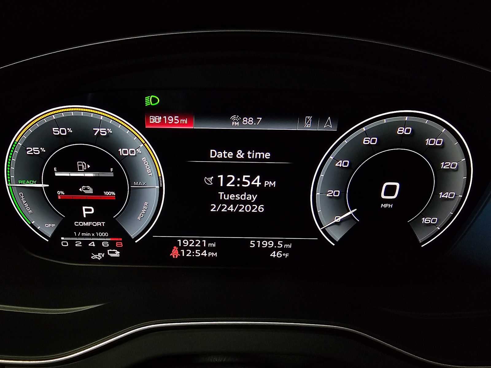 2024 Audi Q5 S line Premium Plus 55 TFSI e quattro