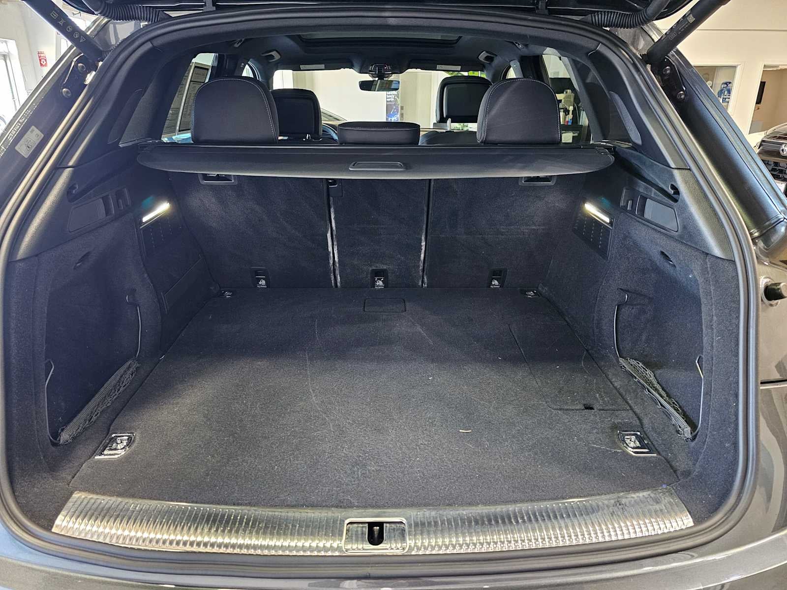 2025 Audi Q5 S line Premium Plus 55 TFSI e quattro