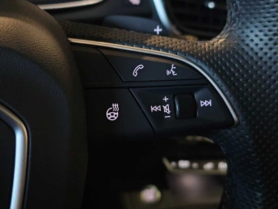 2025 Audi Q5 S line Premium Plus 55 TFSI e quattro