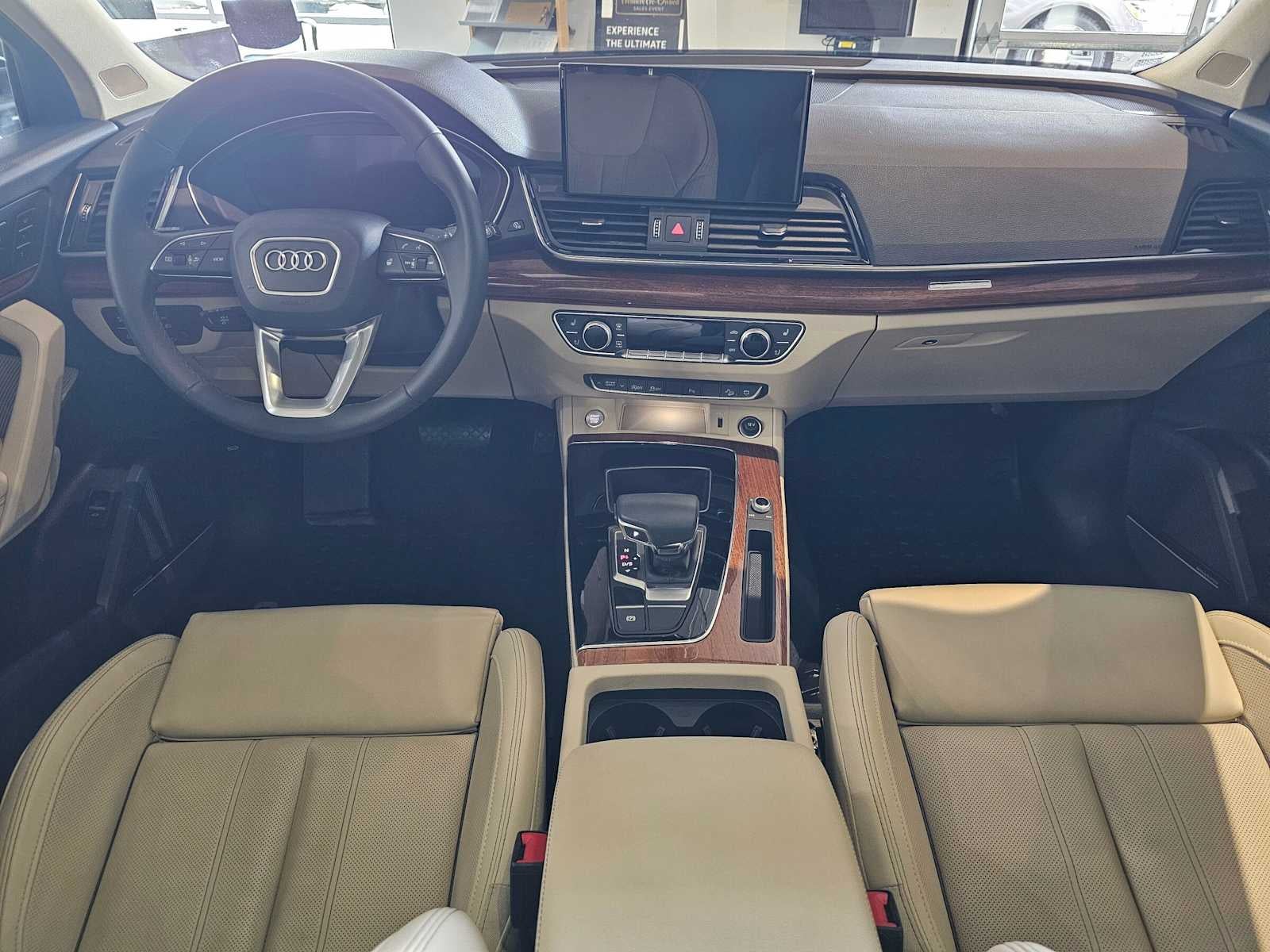 2023 Audi Q5 S line Premium Plus