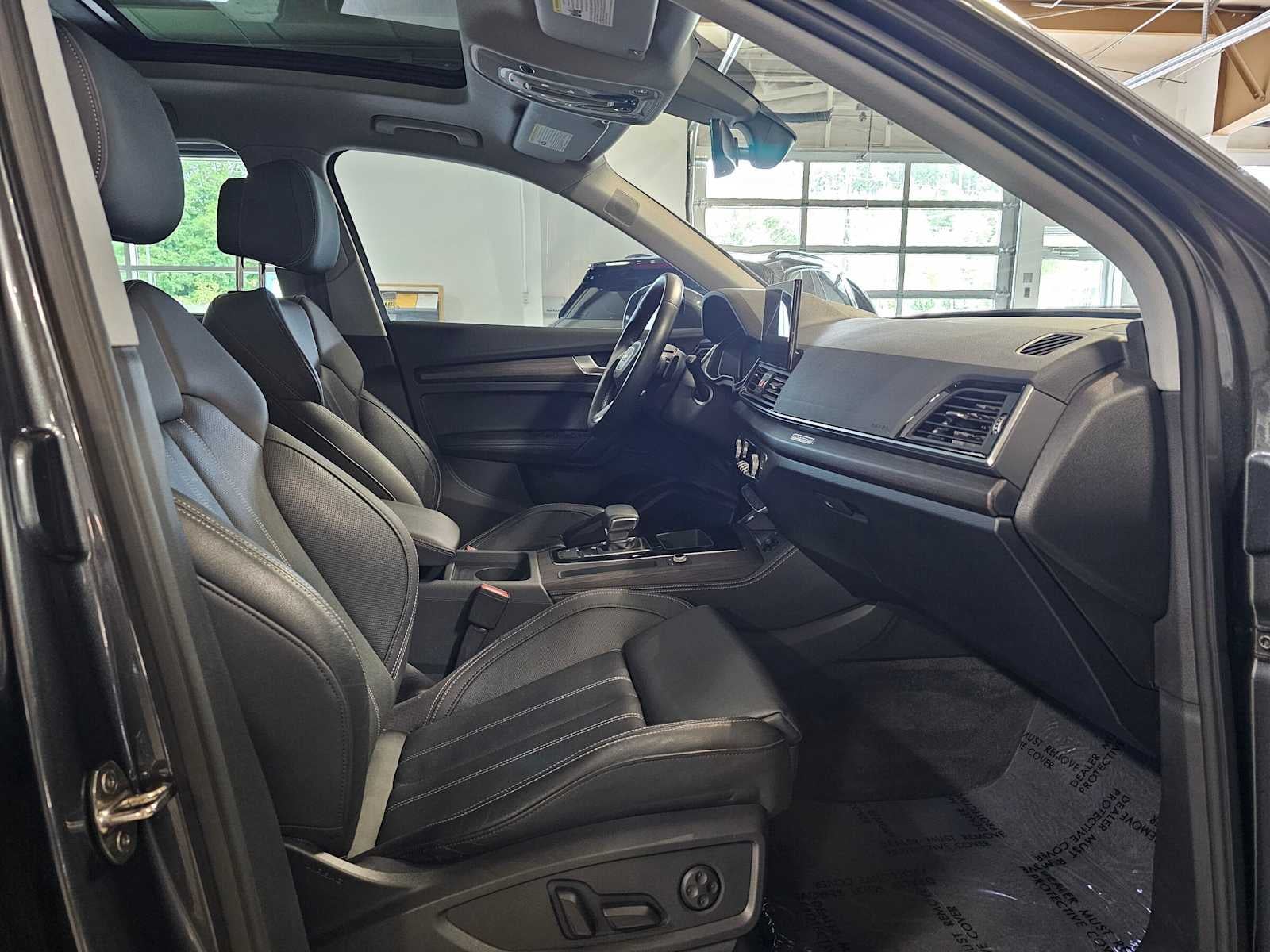 2023 Audi Q5 S line Premium Plus