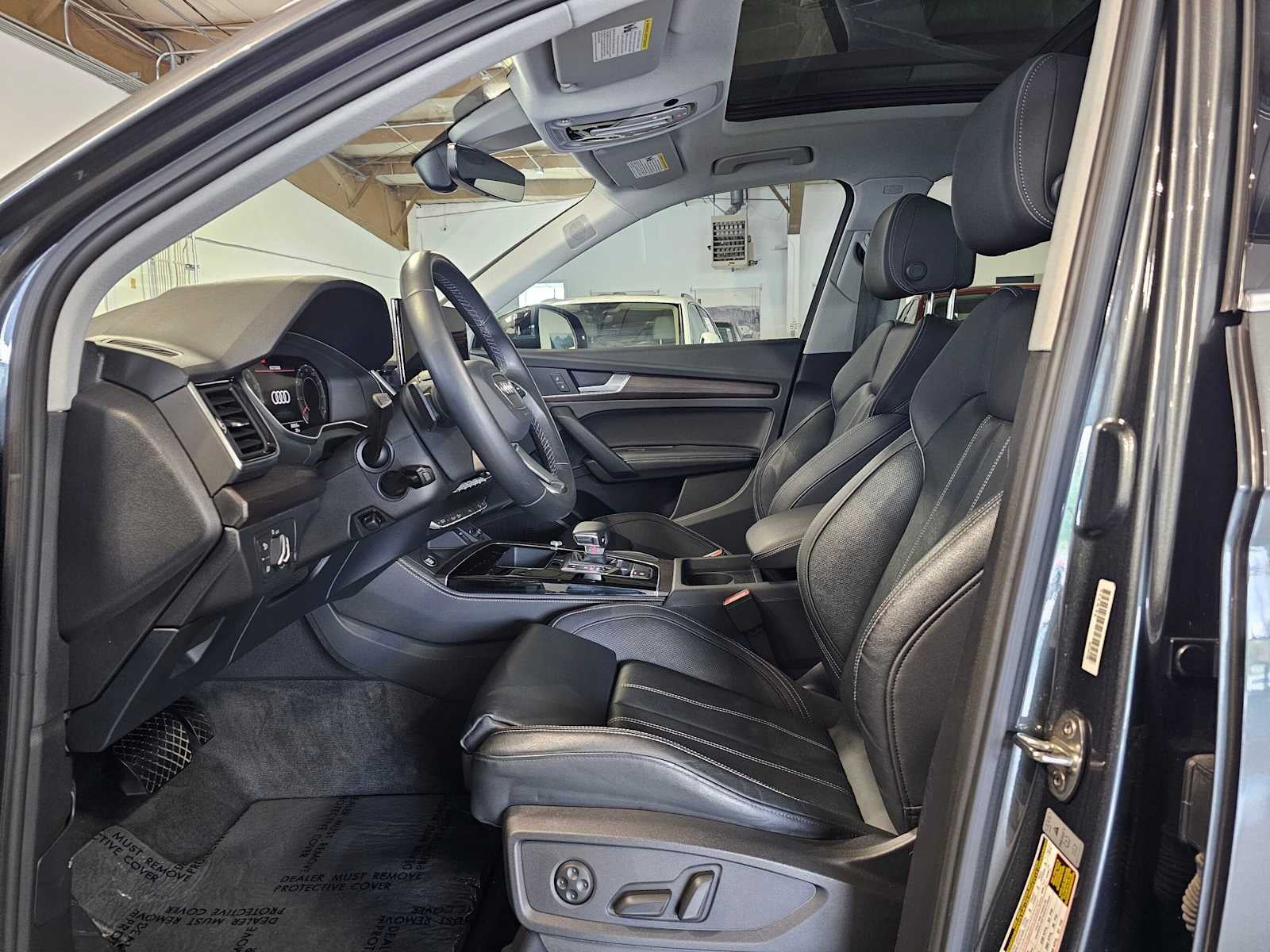 2023 Audi Q5 S line Premium Plus