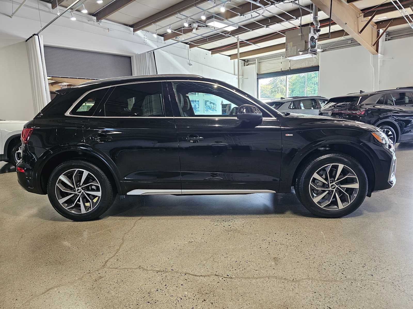 2023 Audi Q5 S line Premium Plus
