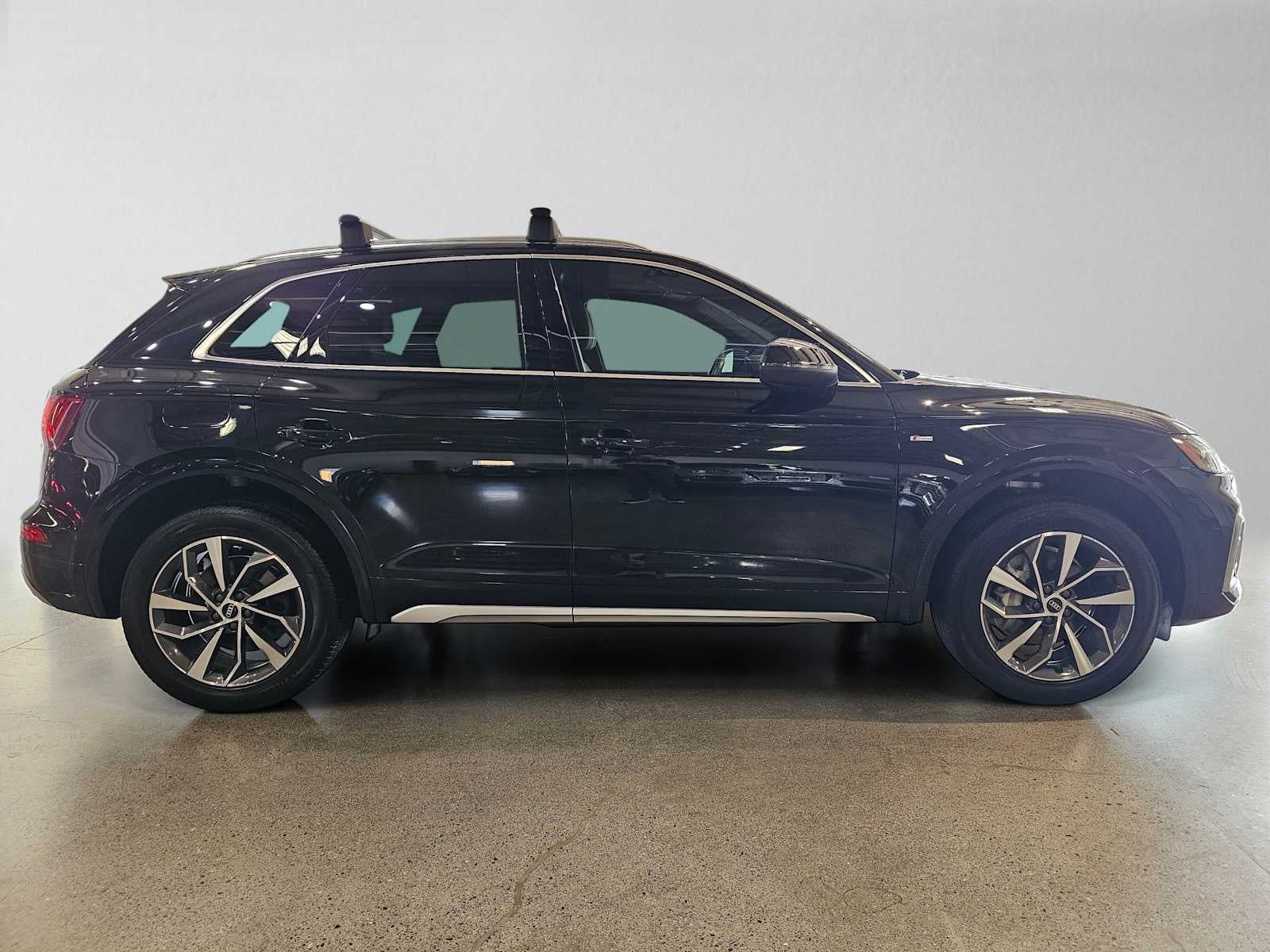 2023 Audi Q5 S line Premium Plus