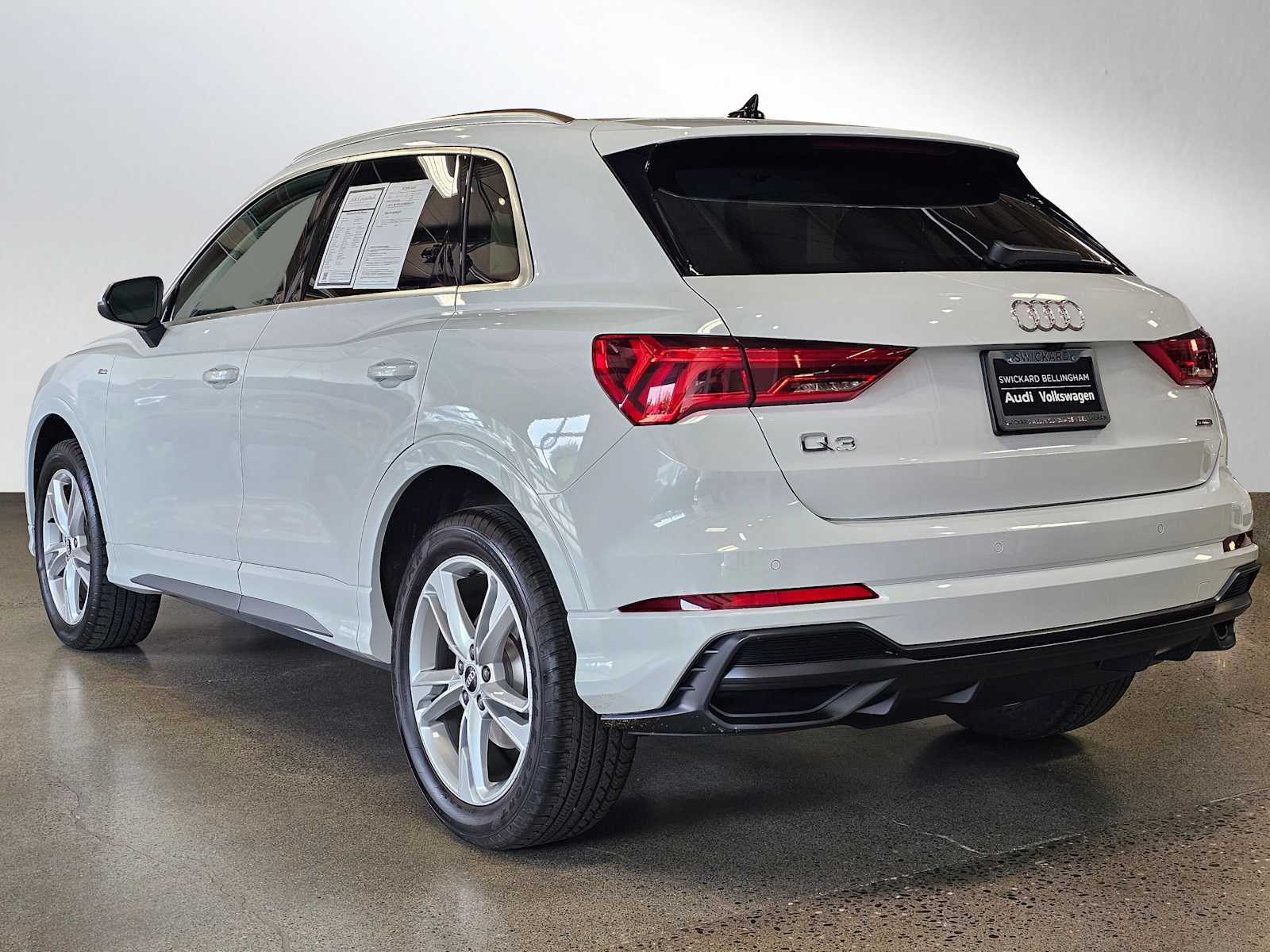 2022 Audi Q3 S line Premium Plus 45 TFSI quattro