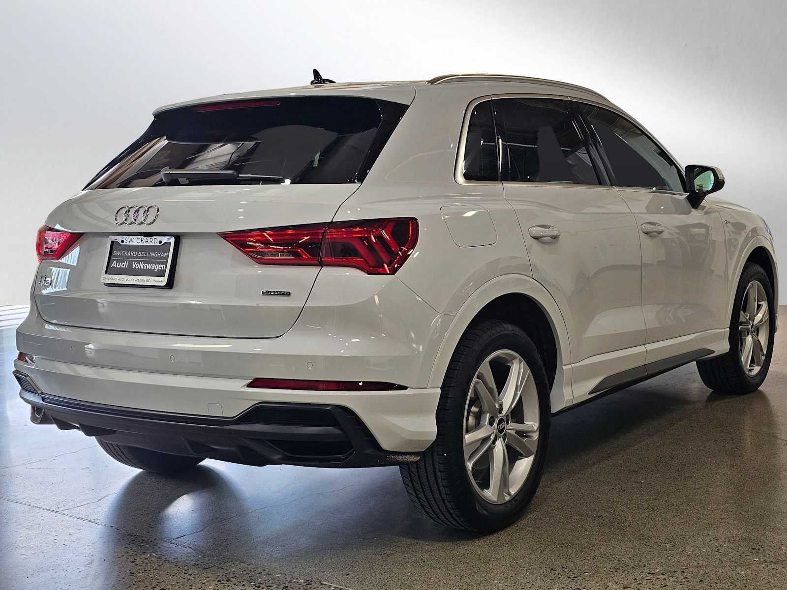 2022 Audi Q3 S line Premium Plus 45 TFSI quattro