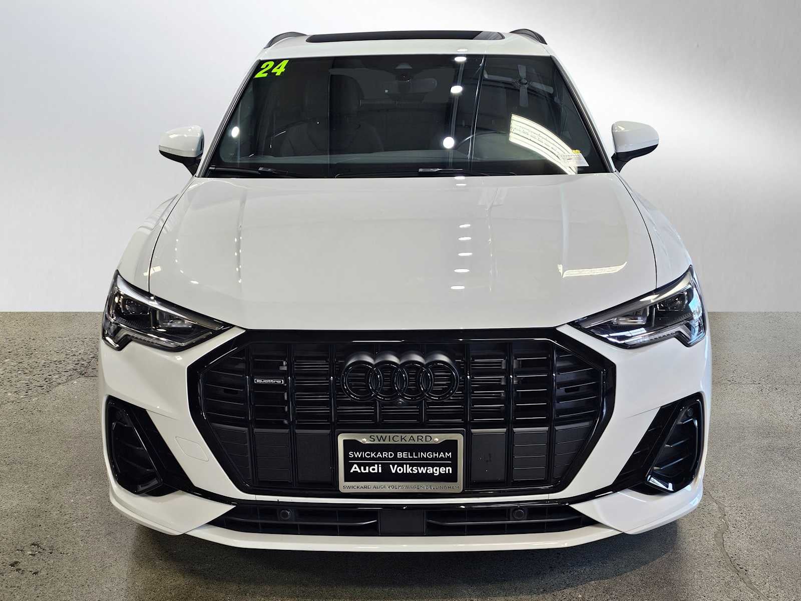 2024 Audi Q3 S line Premium Plus 45 TFSI quattro