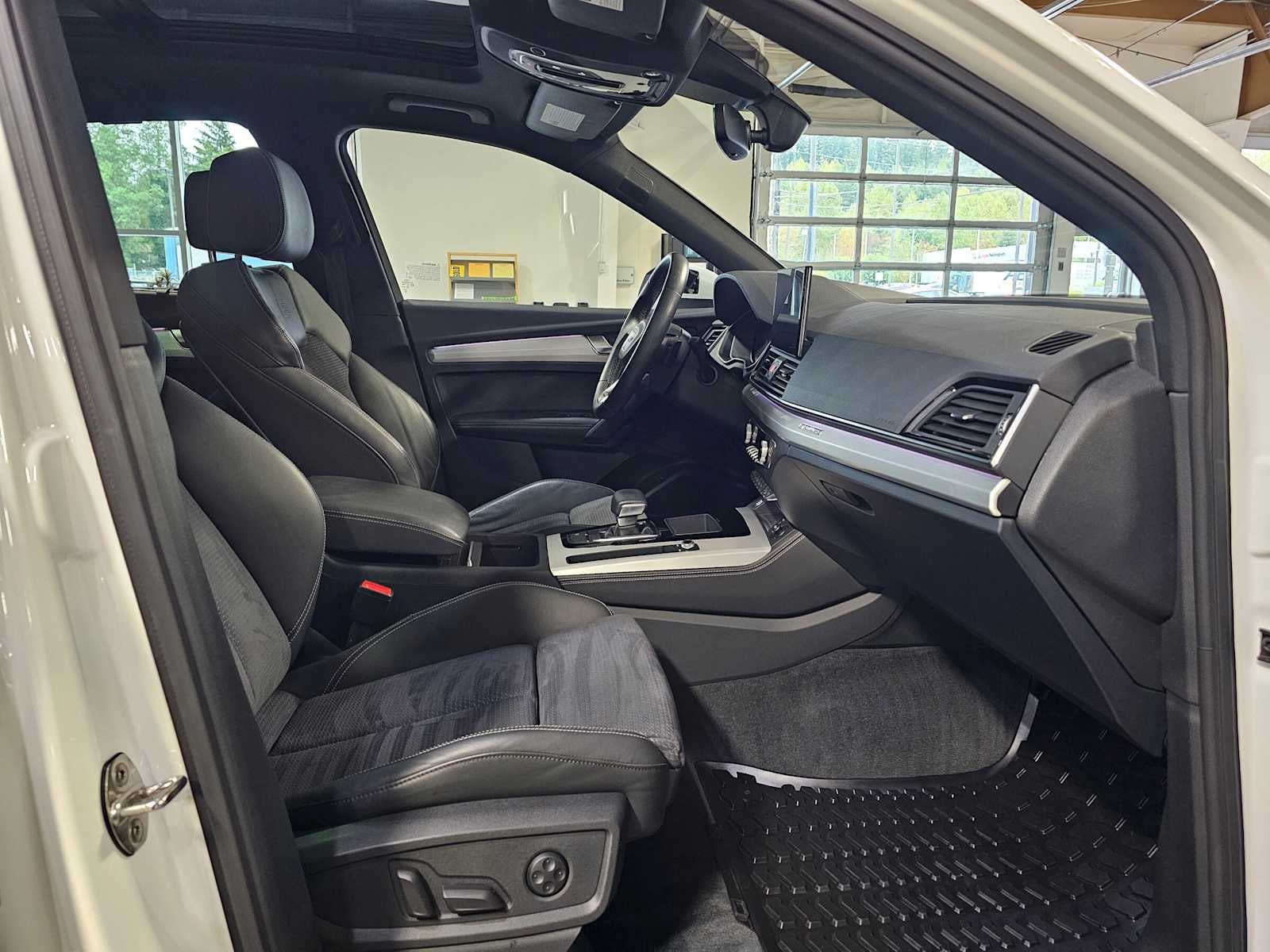 2023 Audi Q5 S line Prestige