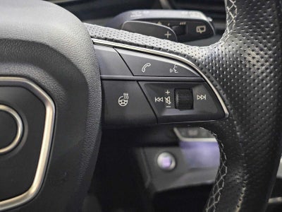 2023 Audi Q5 S line Prestige 55 TFSI e quattro