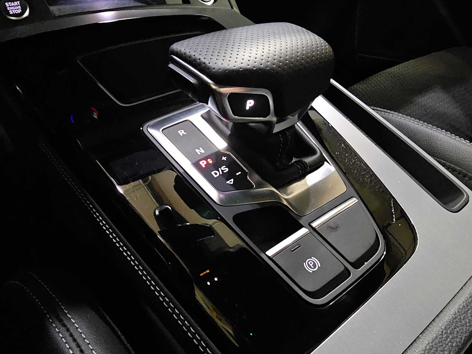 2023 Audi Q5 S line Prestige 55 TFSI e quattro