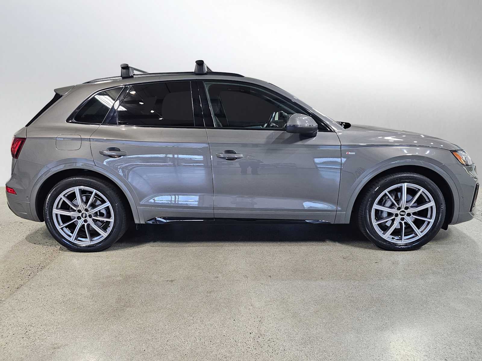 2023 Audi Q5 S line Prestige 55 TFSI e quattro