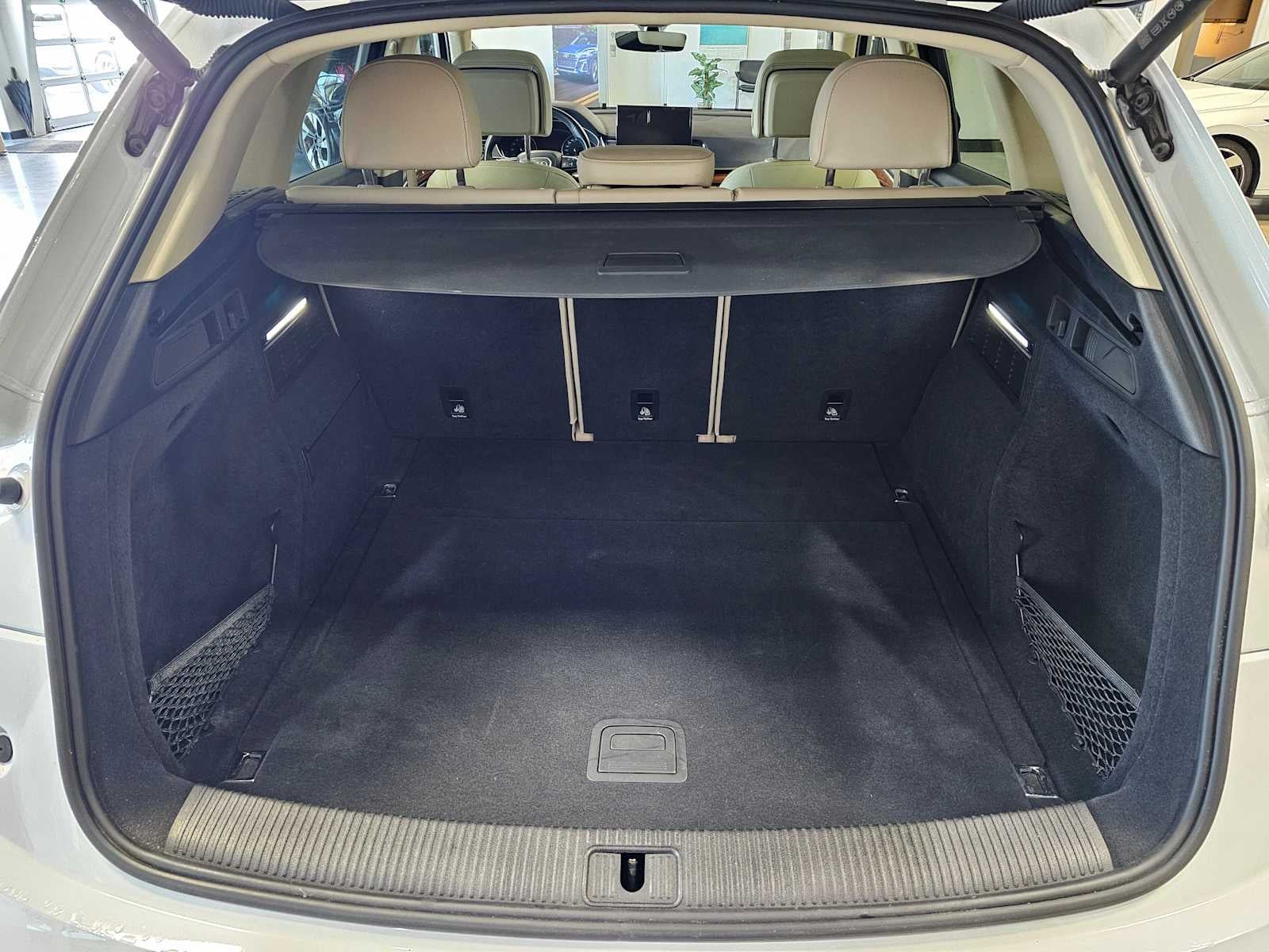 2022 Audi Q5 S line Premium 45 TFSI quattro