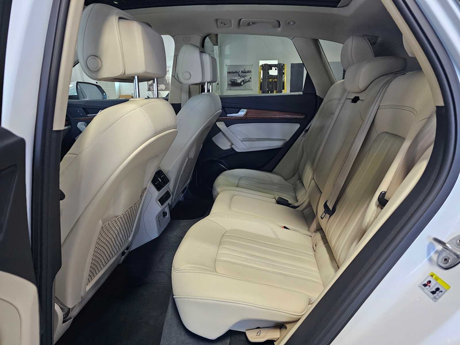 2022 Audi Q5 S line Premium 45 TFSI quattro