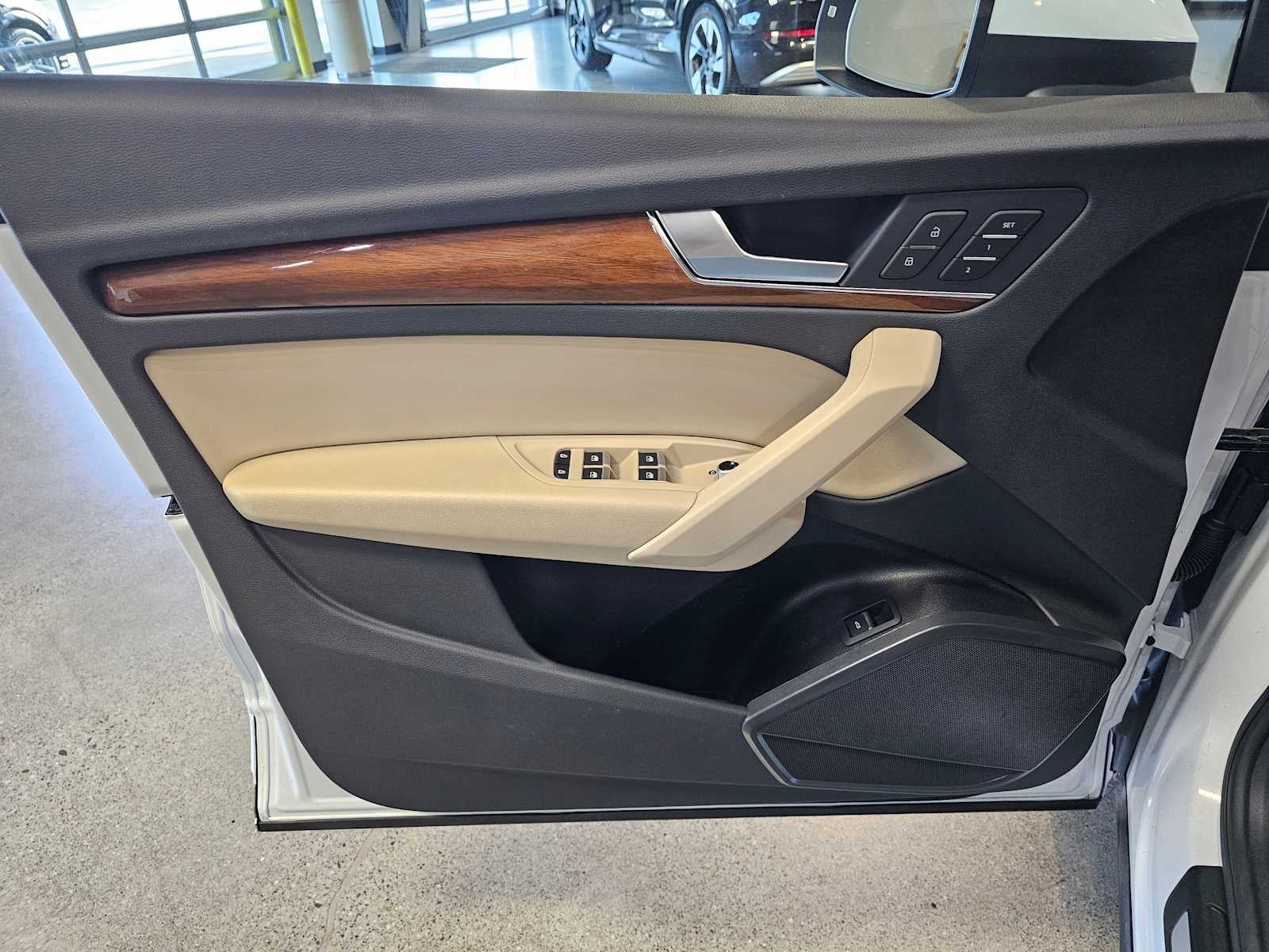 2022 Audi Q5 S line Premium 45 TFSI quattro