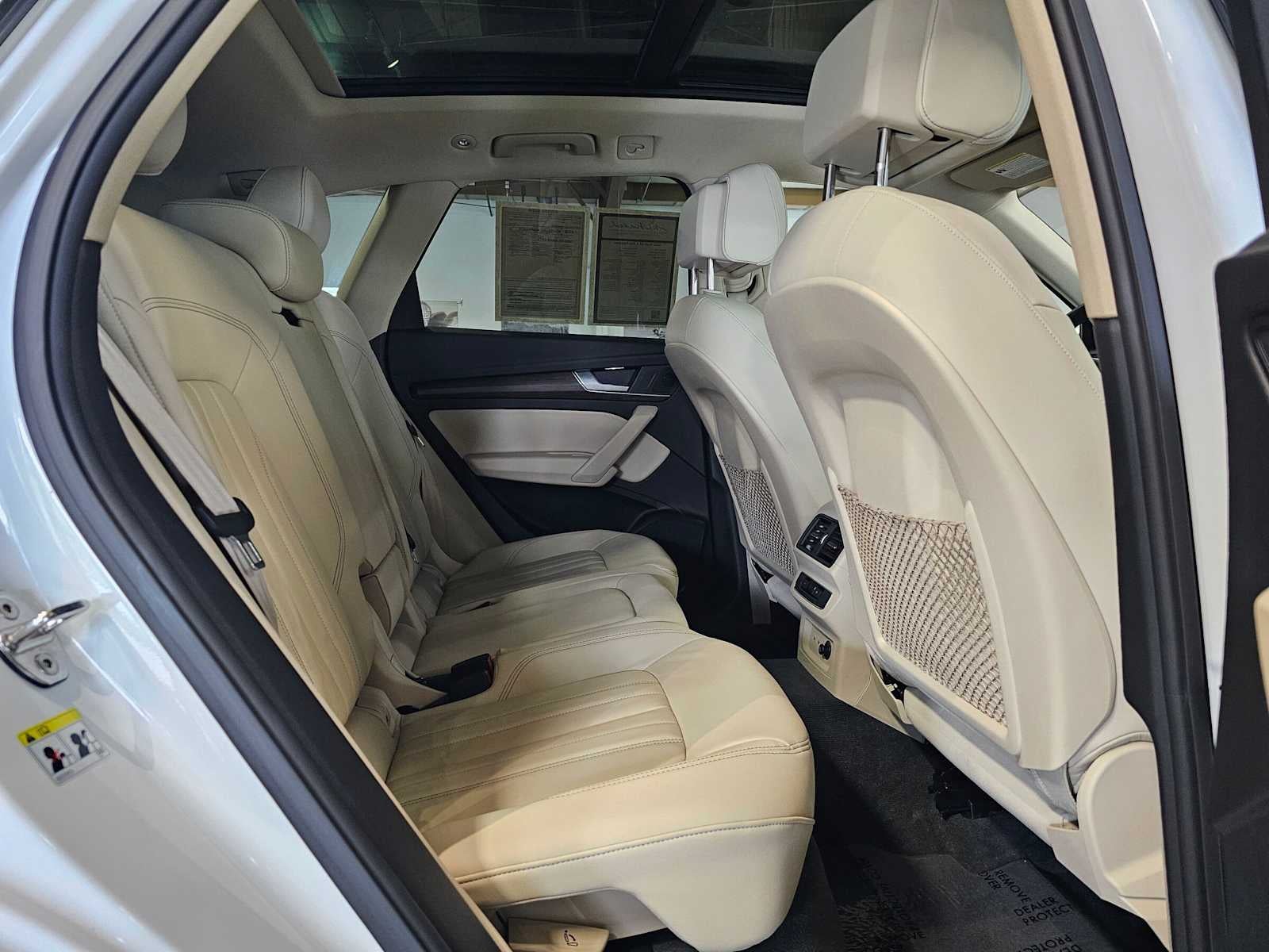 2023 Audi Q5 S line Premium