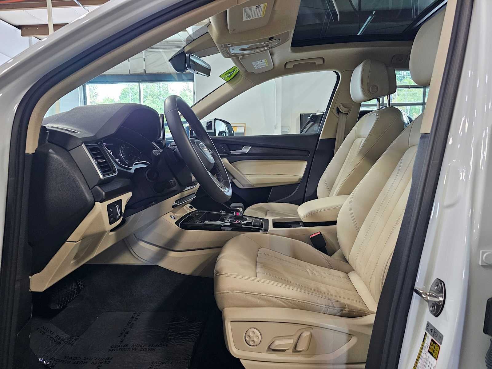 2023 Audi Q5 S line Premium