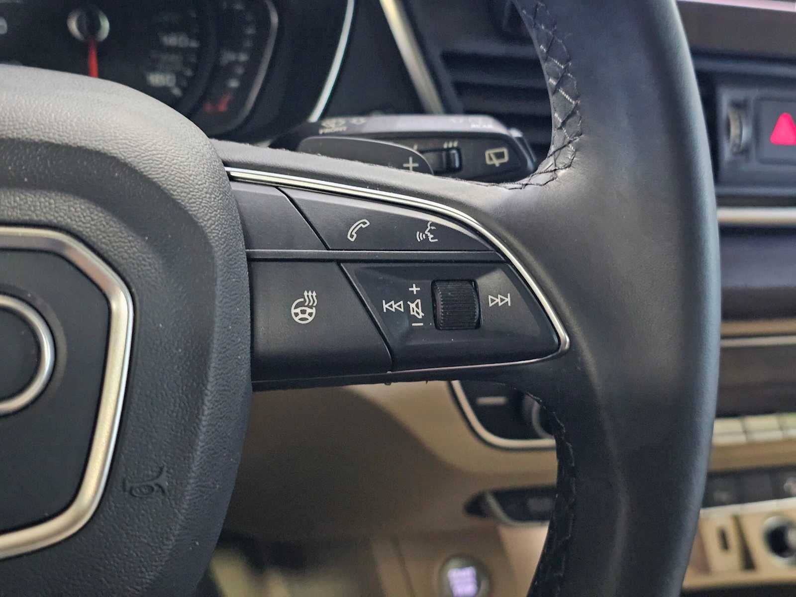 2023 Audi Q5 S line Premium