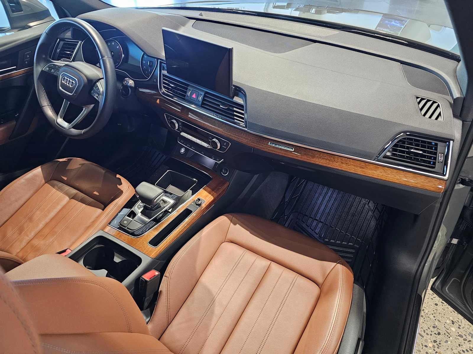 2023 Audi Q5 S line Premium