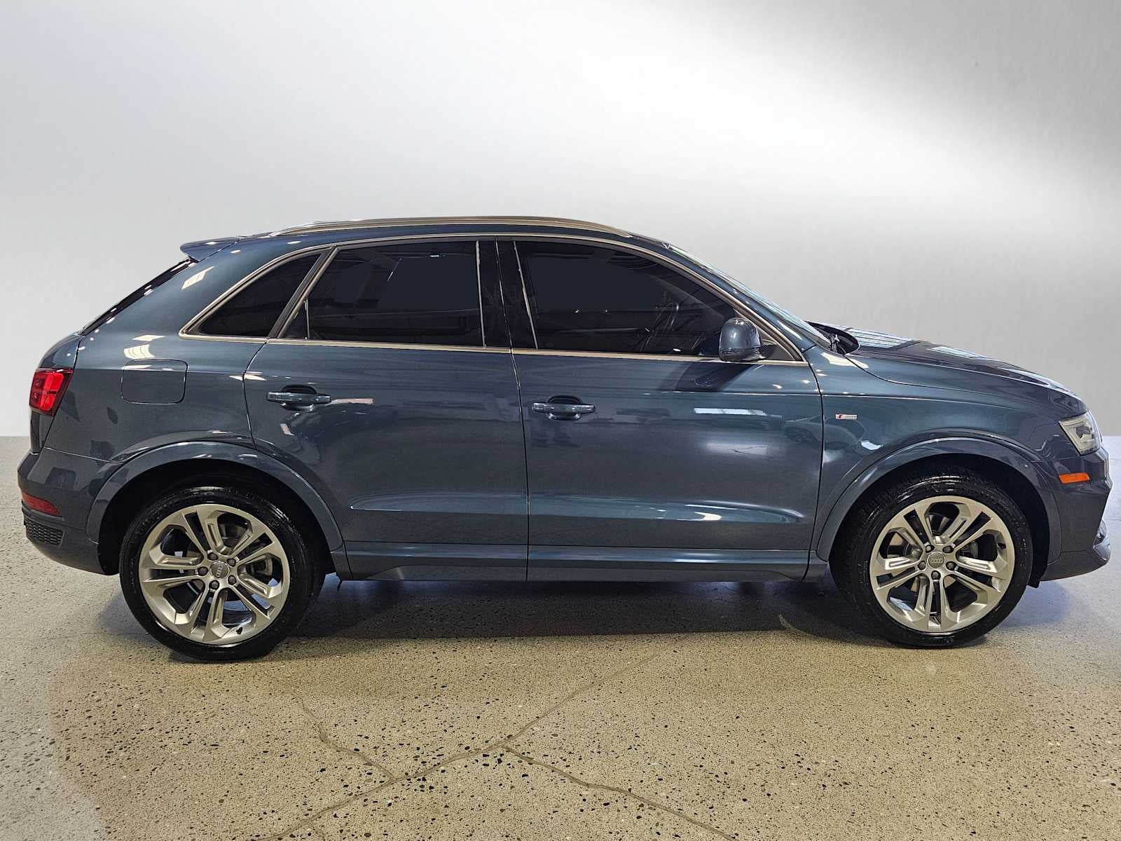 2018 Audi Q3 2.0 TFSI quattro Technik Tiptronic
