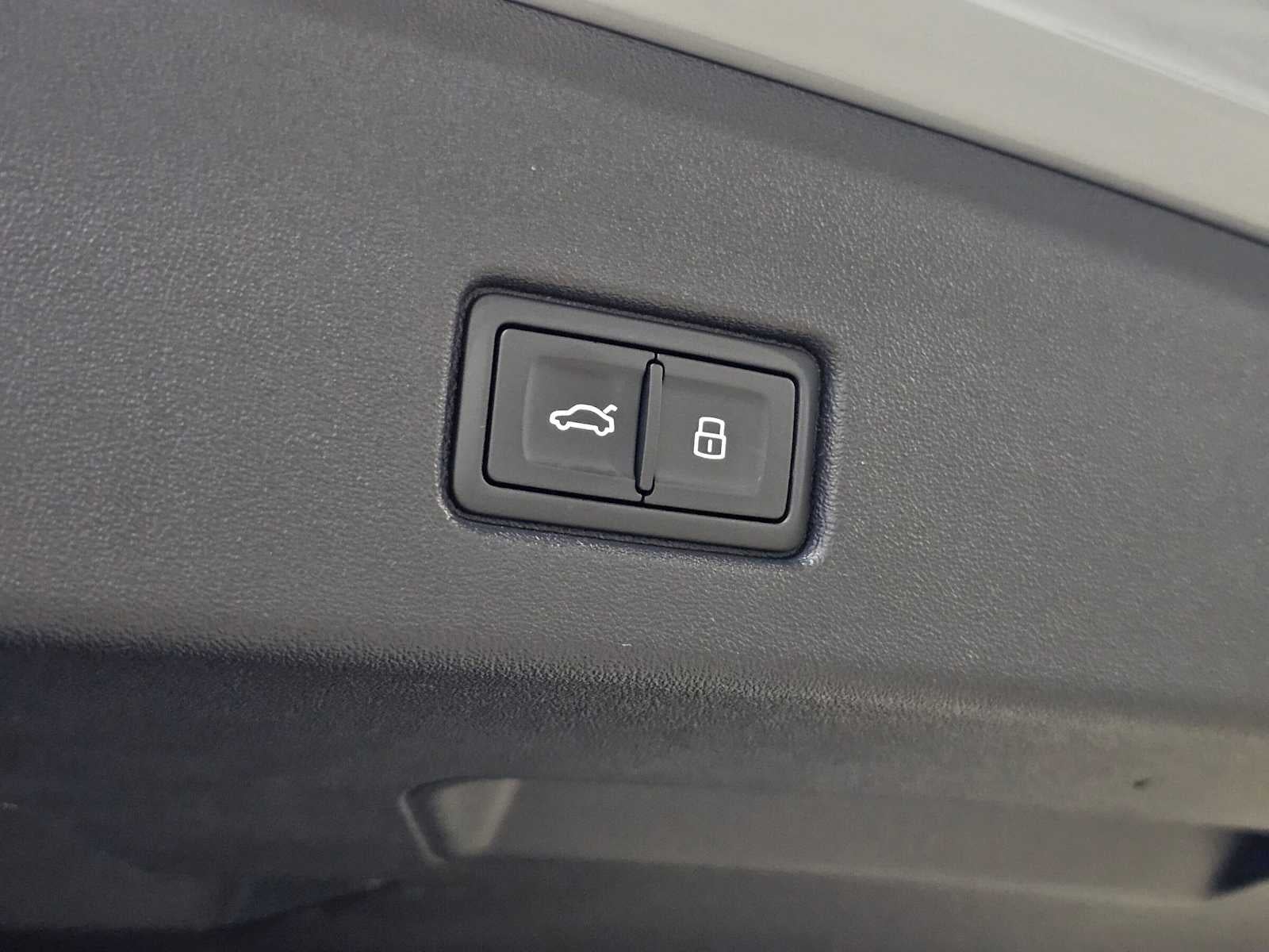 2023 Audi Q4 e-tron Premium Plus