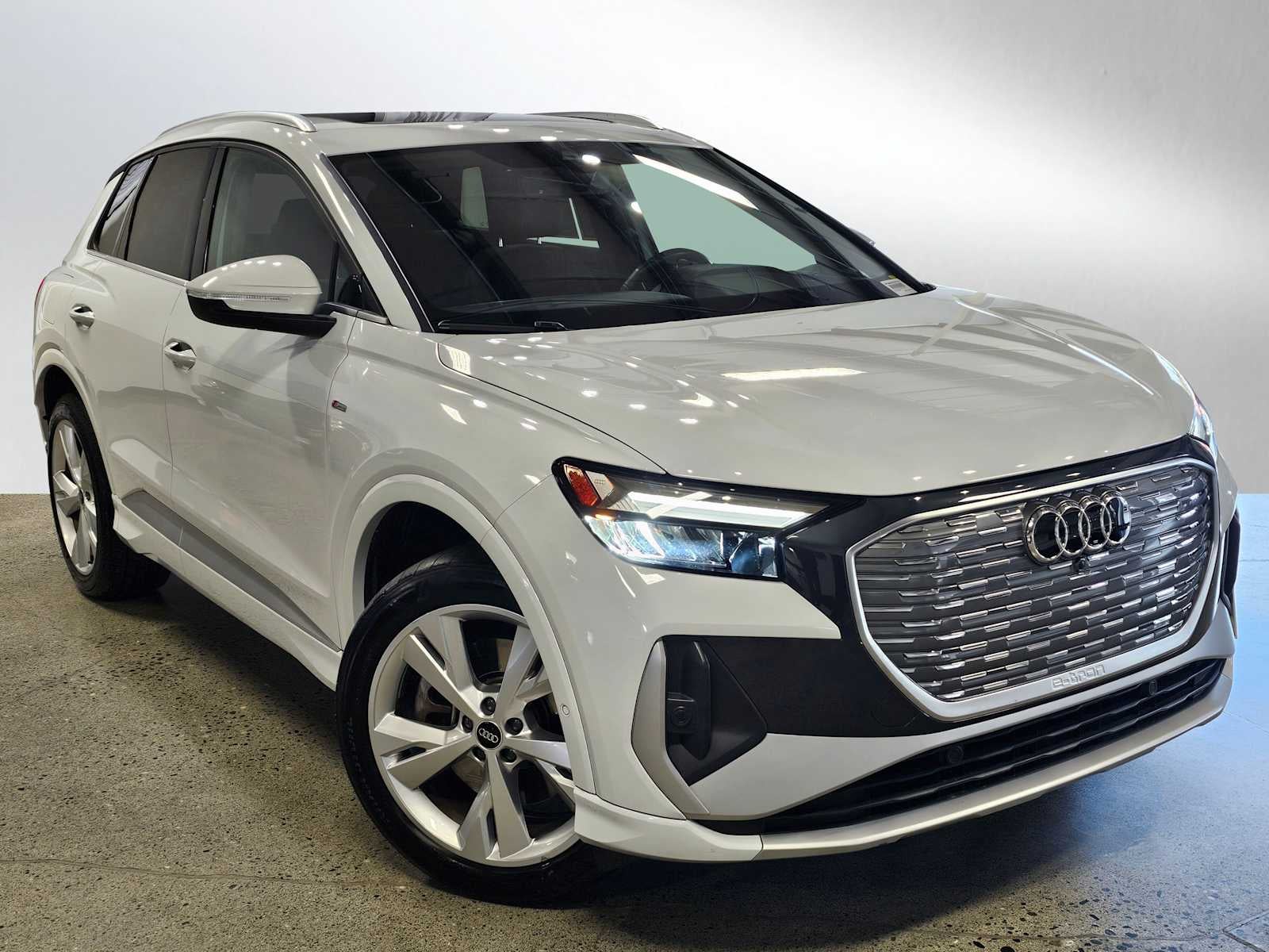 2023 Audi Q4 e-tron Premium Plus 50 quattro