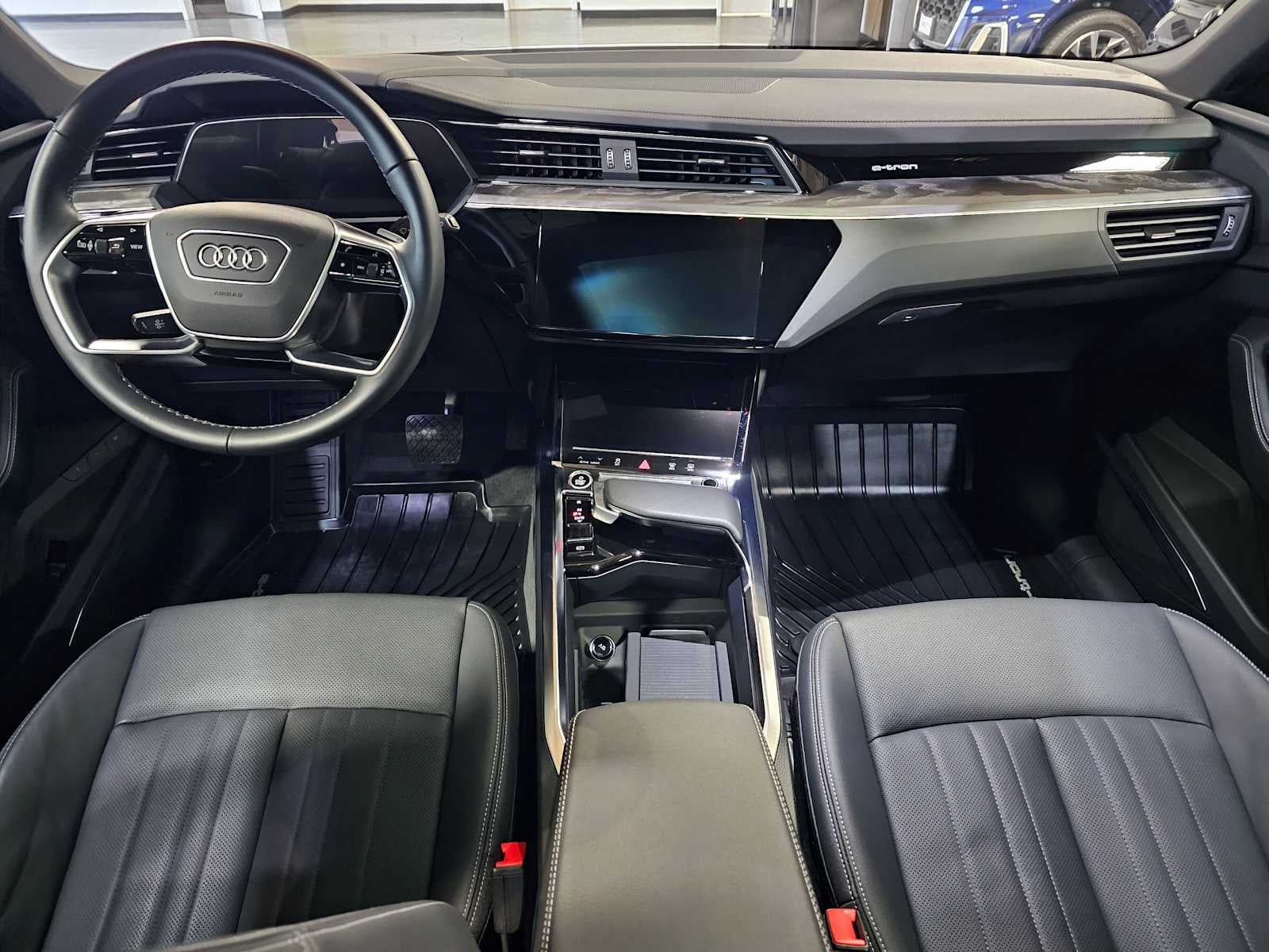 2023 Audi e-tron Premium Plus