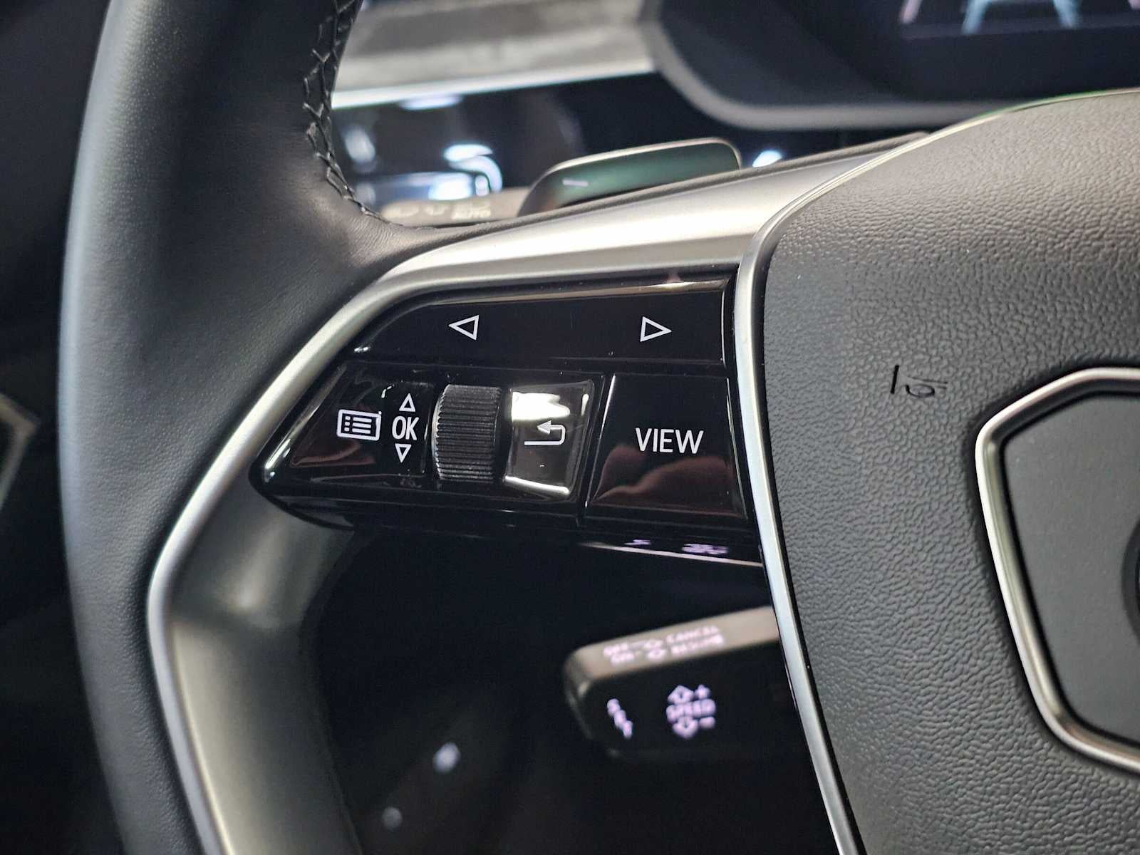 2023 Audi e-tron Premium Plus