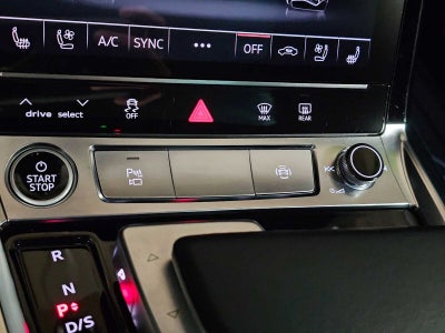 2023 Audi e-tron Premium Plus