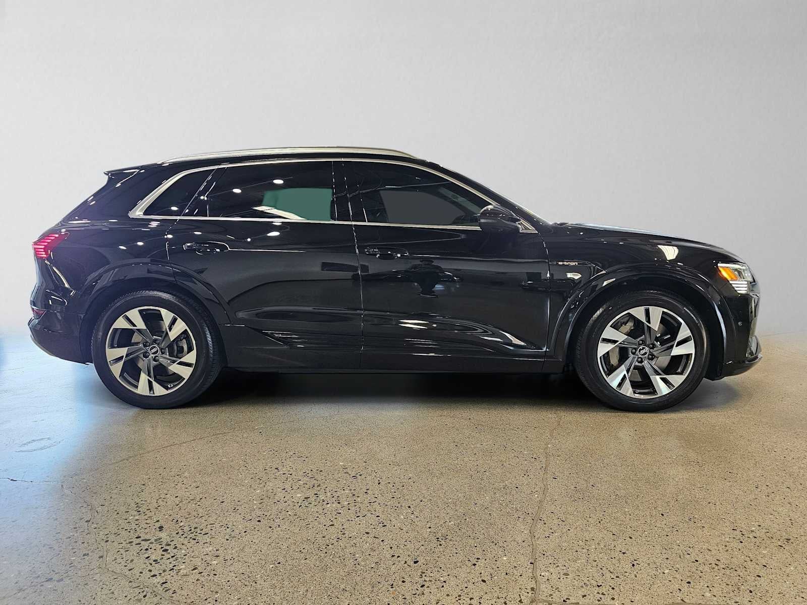 2023 Audi e-tron Premium Plus quattro
