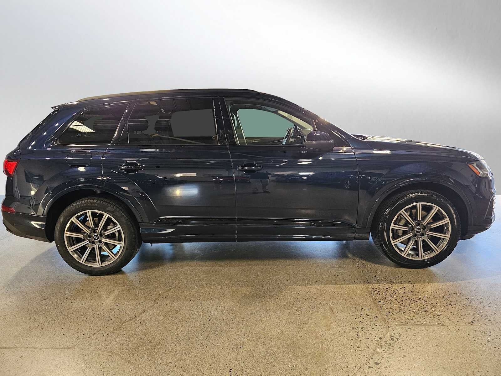 2023 Audi Q7 Premium Plus 45 TFSI quattro