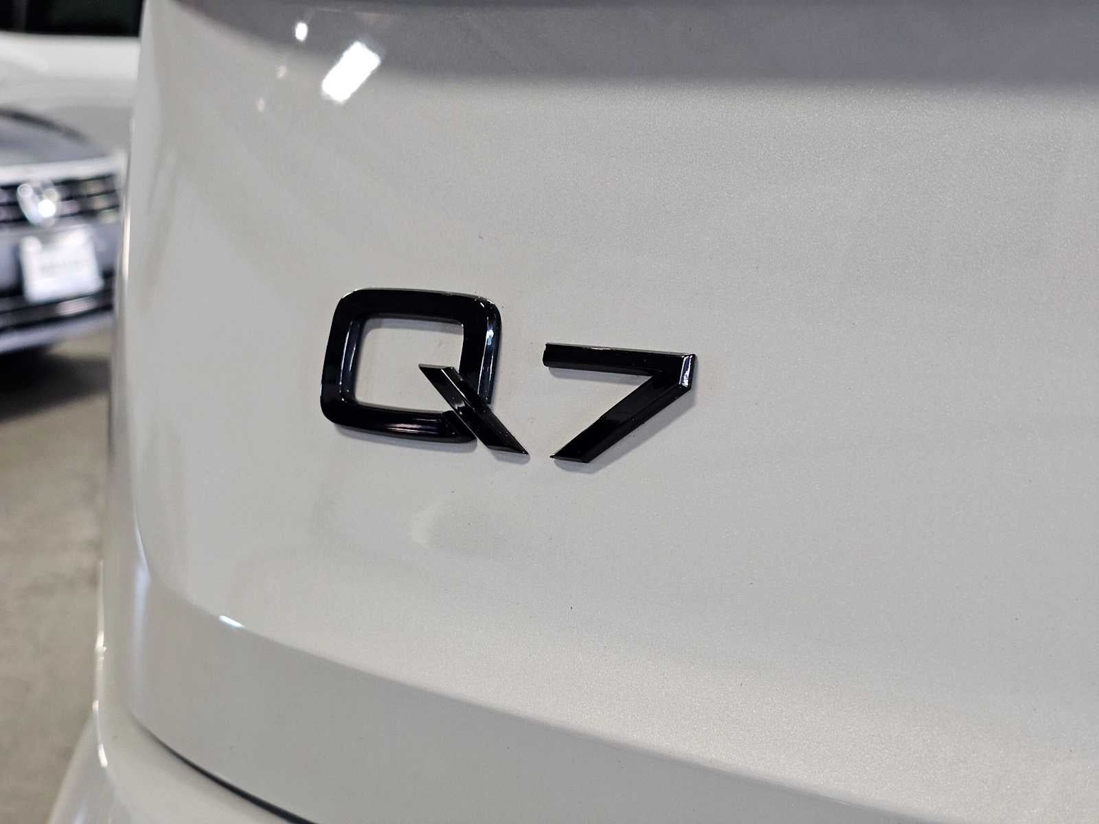 2023 Audi Q7 Premium Plus