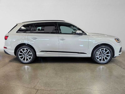 2023 Audi Q7 Premium Plus