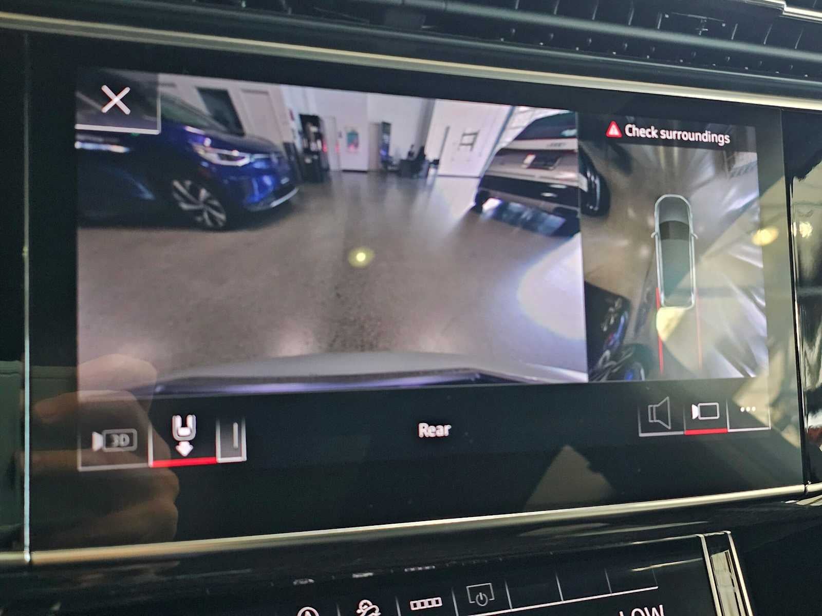 2023 Audi Q7 Premium Plus